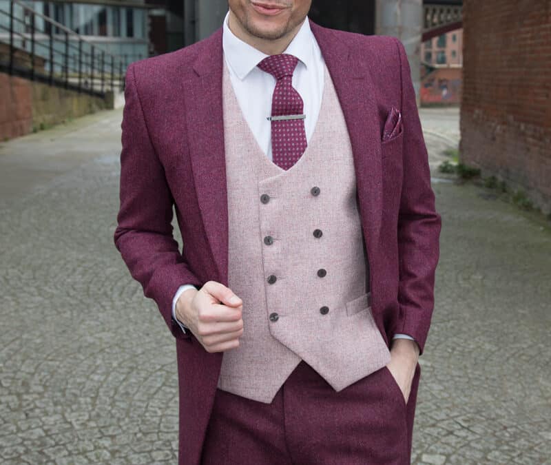 Spring Weddings: Why Hiring the Perfect Suit Matters